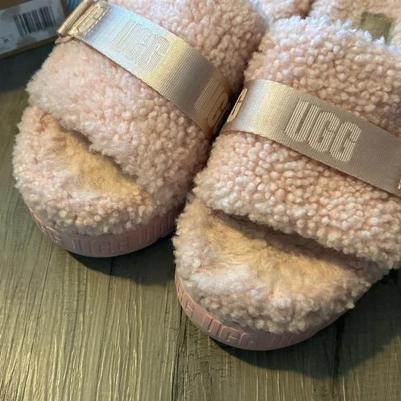 UGG Fluffita Shearling Slippers Pink Cloud Size 8 - Picture 3 of 7
